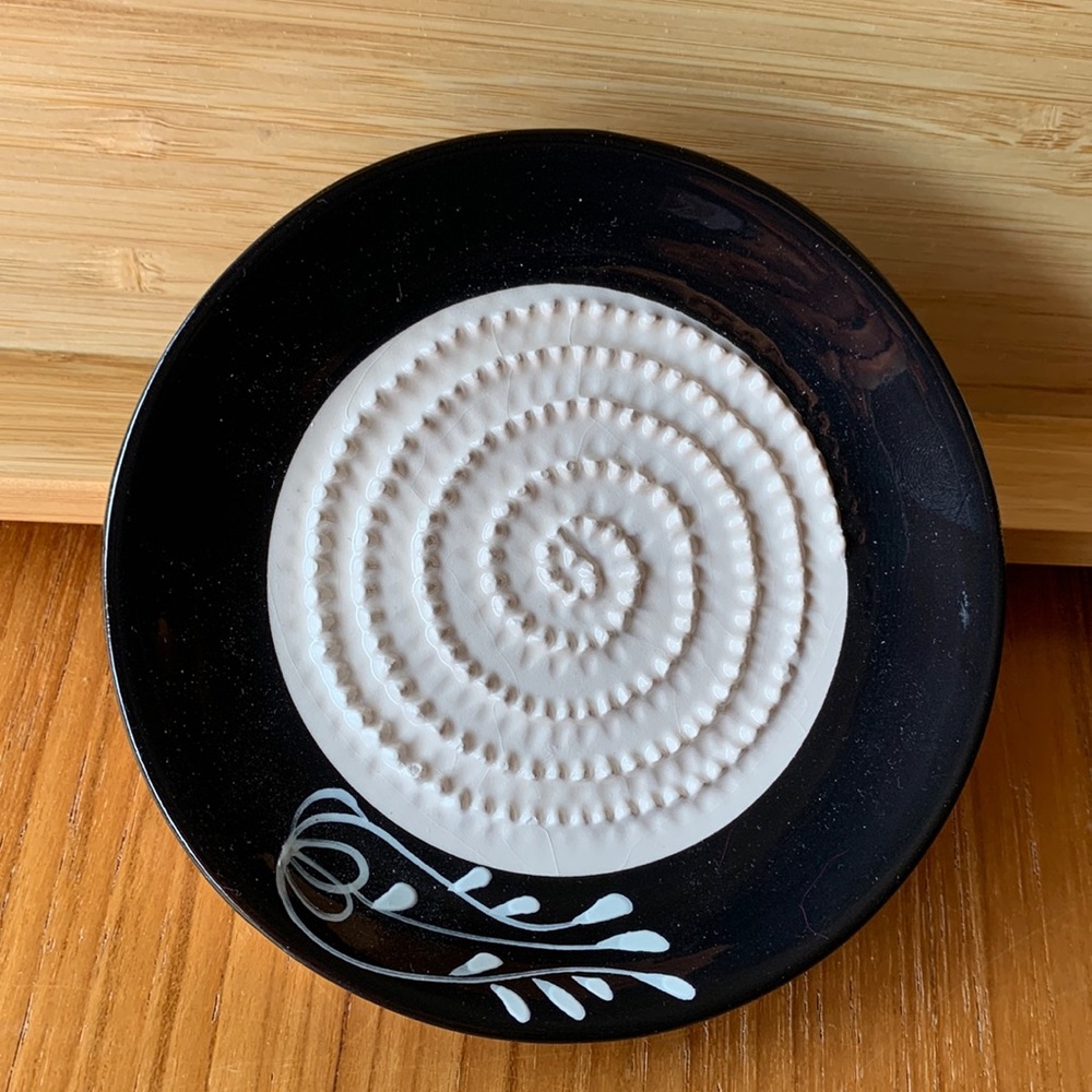 Ceramic ginger radish wasabi Grater dish